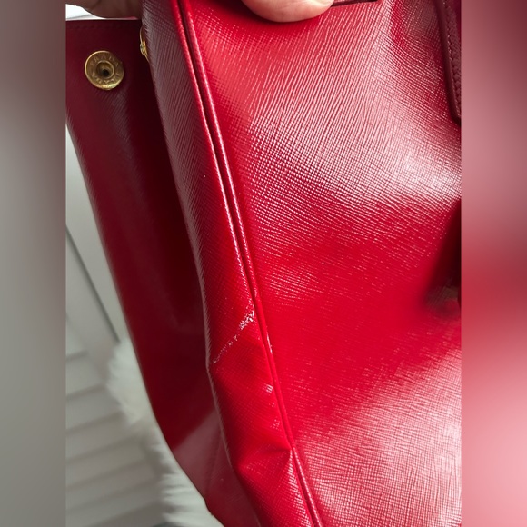 Prada | Vernice saffiano lux structured satchel tote - Picture 15 of 17